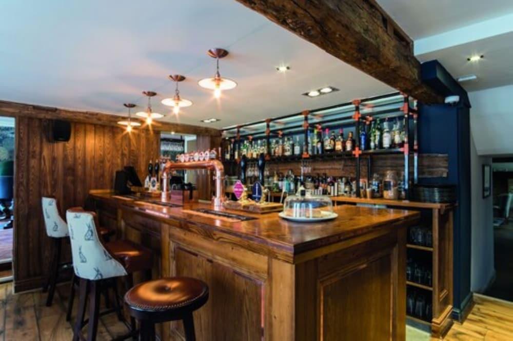 The Fleece At Cirencester Exteriér fotografie The bar at The Old Dispensary