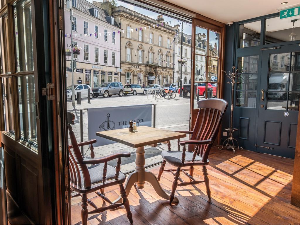 The Fleece At Cirencester Exteriér fotografie The interior of the restaurant